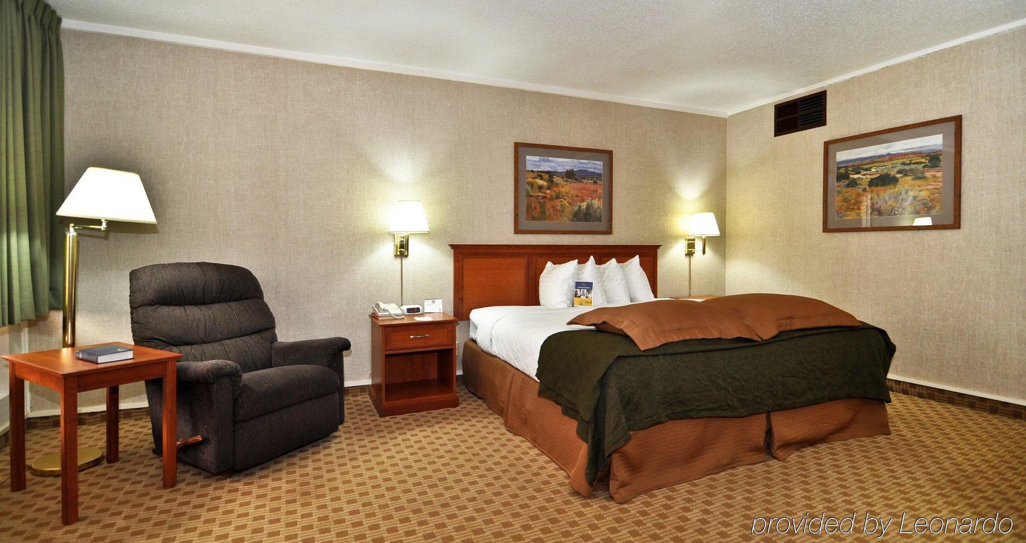 Days Inn & Suites By Wyndham Тринидад Номер фото